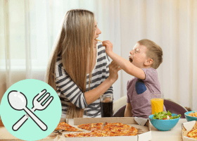 Miért probléma, ha közös evőeszközzel eszünk a babával?